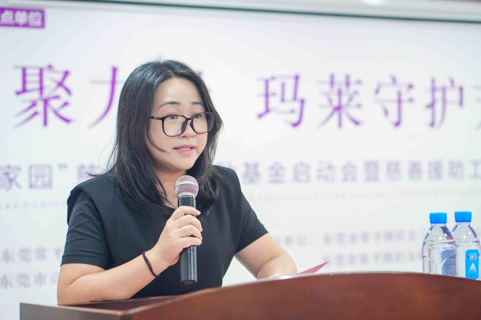 周彦红.jpg